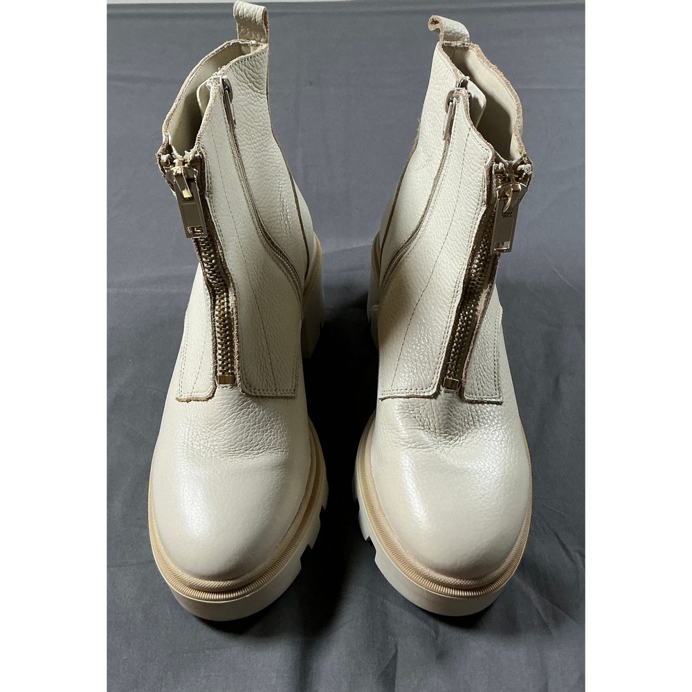 Antonio de Faria Lola Cream Pebbled Leather Front Zip Lug Sole Ankle Boots 9‎ 40